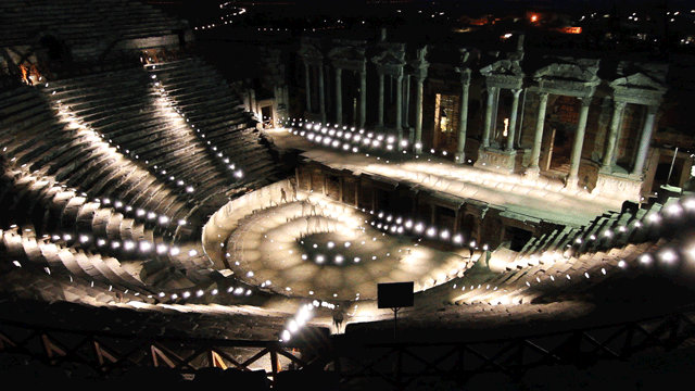 Lichtspiel im Hierapolis Amphitheatre